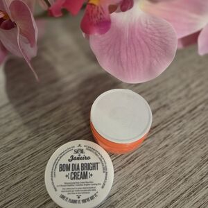 Sol De Janeiro Bom Dia Bright Visibly Brightening and Smooth. Unopened